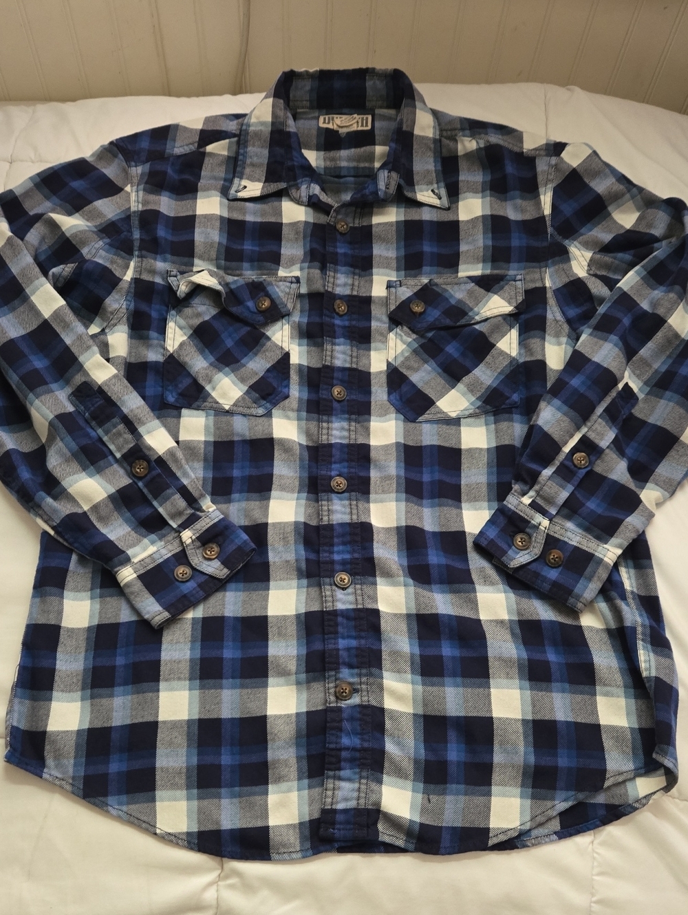 Duluth Men's Flannel Sz Med